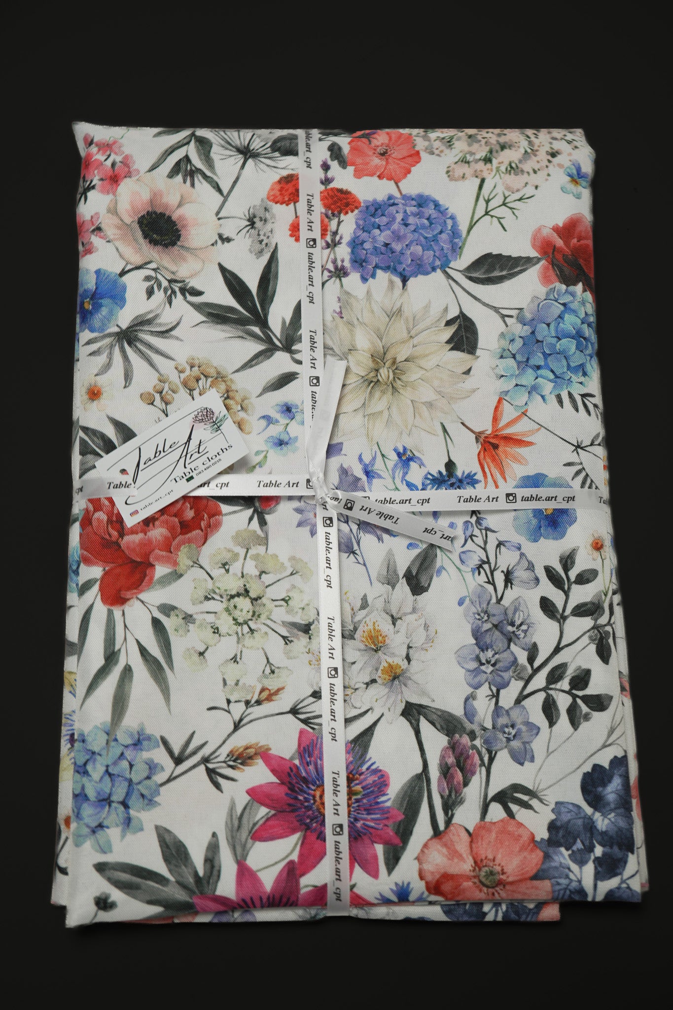 White multiple flowers