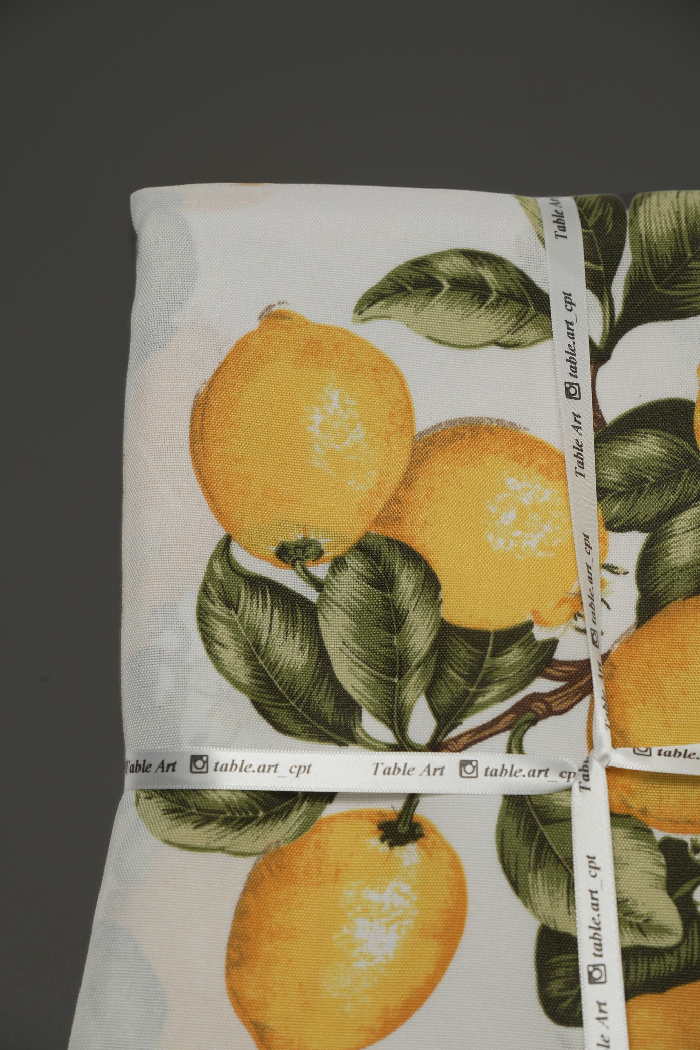 white/yellow lemon