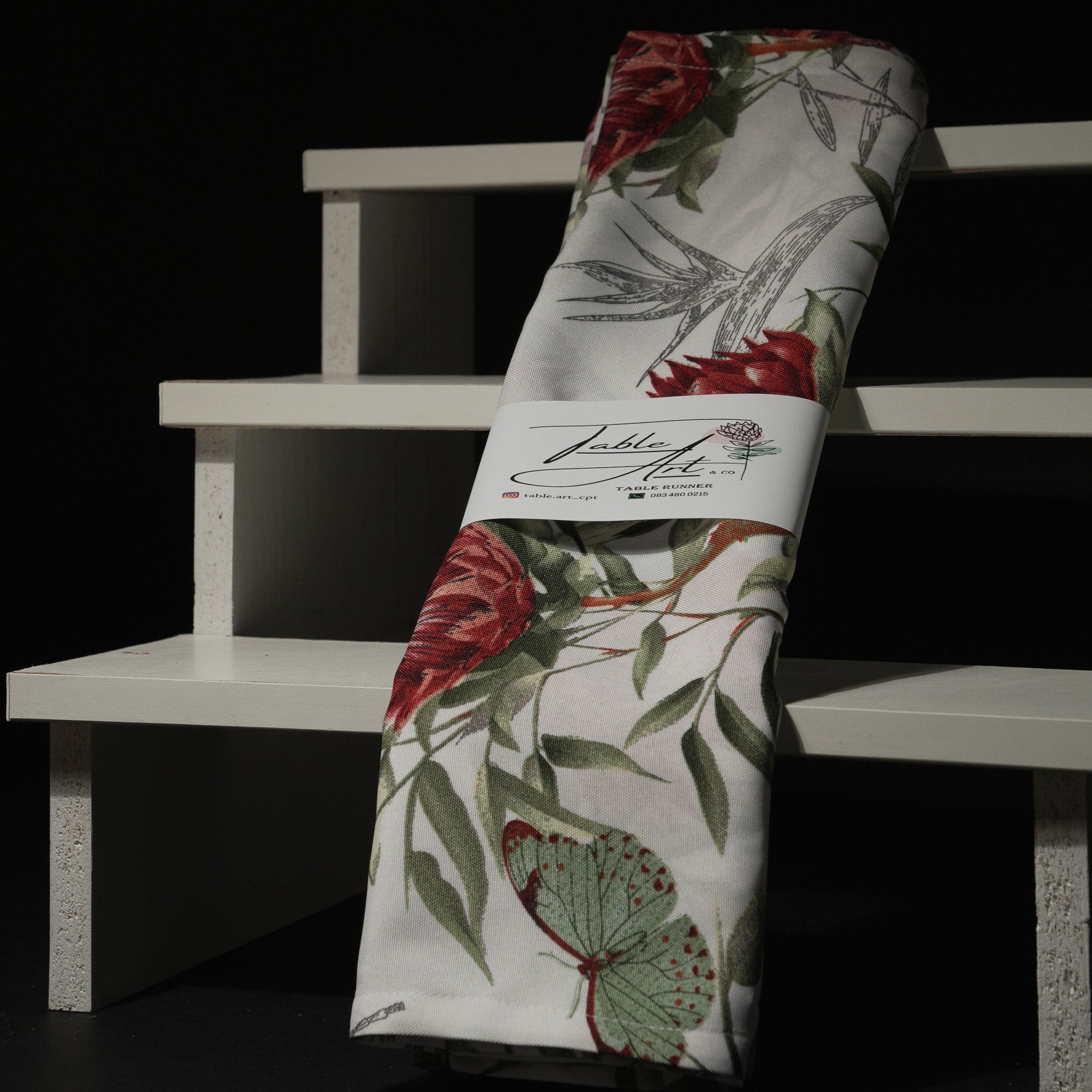protea dragonfly runner grey